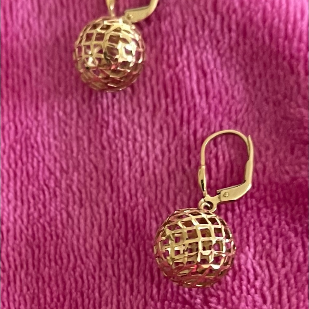 Stunning Solid 14K Gold Diamond Cut Sparkly Ball Drop Earrings! - Picture 7 of 16